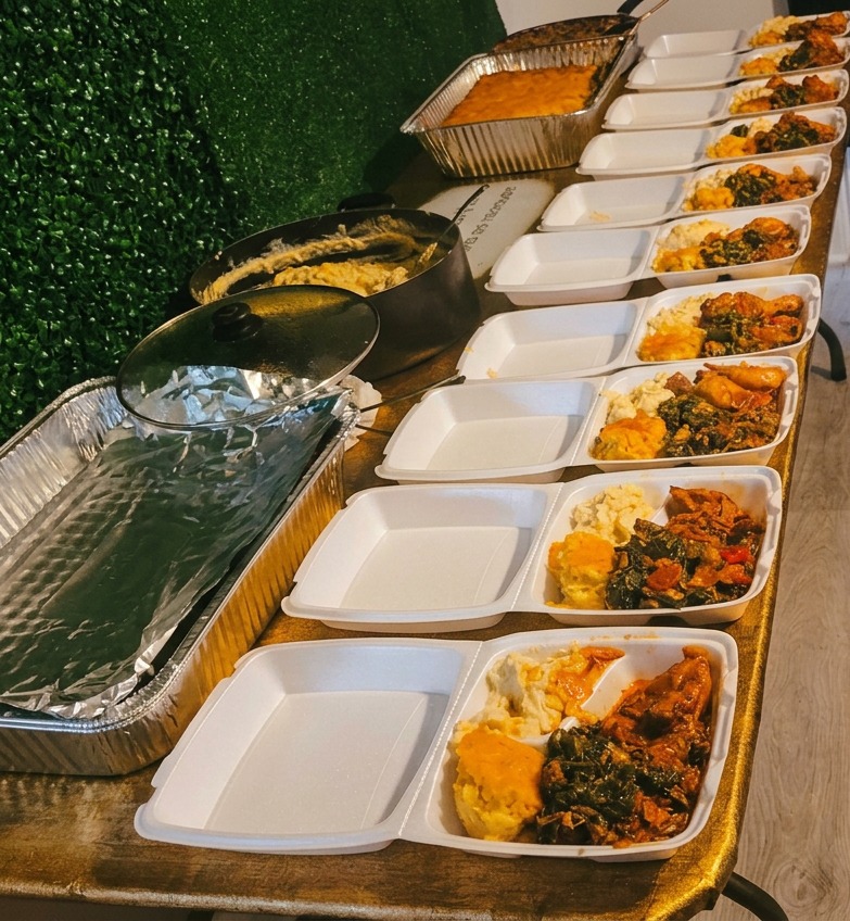 Hot plates lined up, ready for distribution